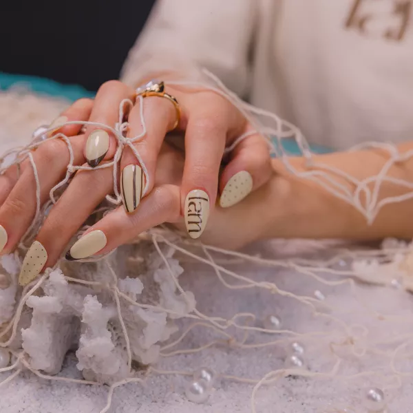 Nail design detail by Nail by Lam