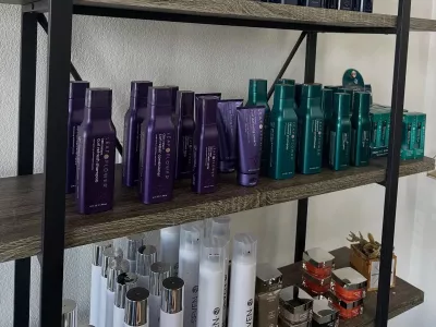 Vivid colour work at Alchemy Collective Hairlab