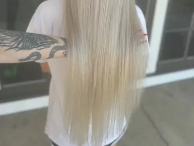 Vivid colour finish at Alchemy Collective Hairlab